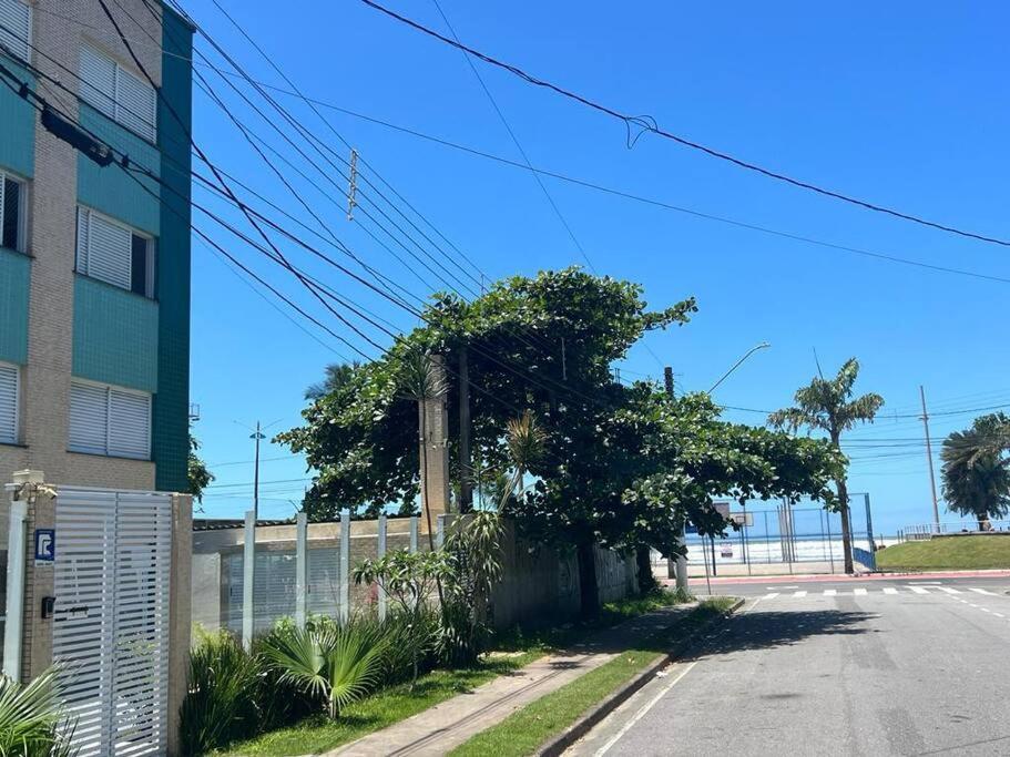 Apto 2 Dorms Frente Ao Mar *