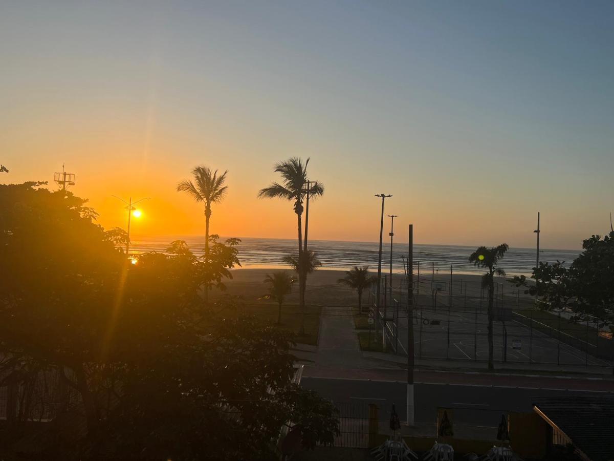 Apto 2 Dorms Frente Ao Mar *