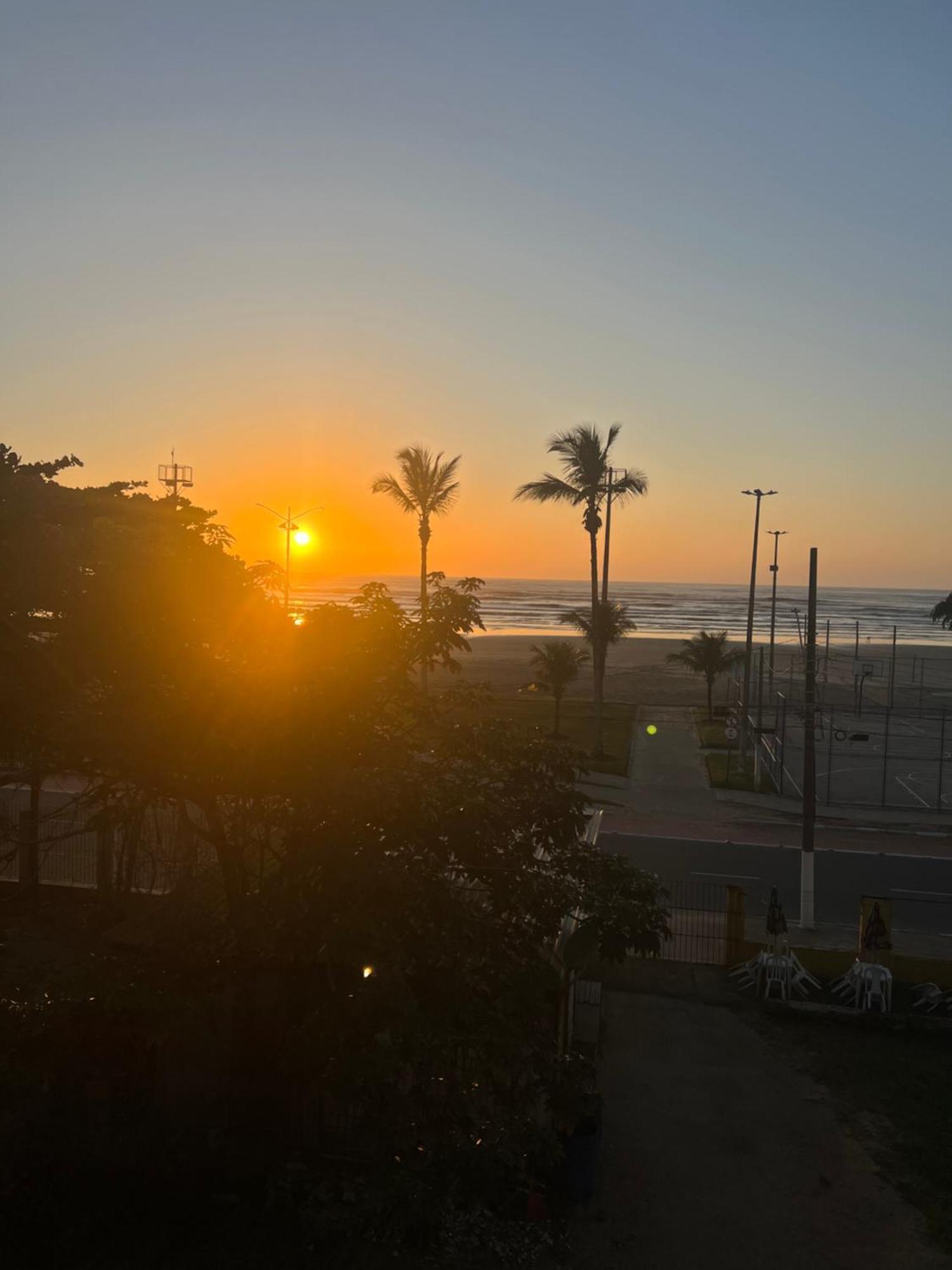 Apto 2 Dorms Frente Ao Mar * Bertioga